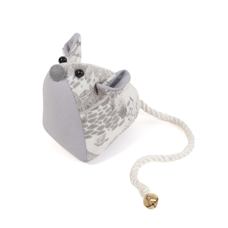 Pincushion: Mouse: In the Garden